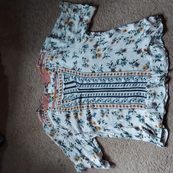 Lucky Brand size L floral top - Picture 1 of 4